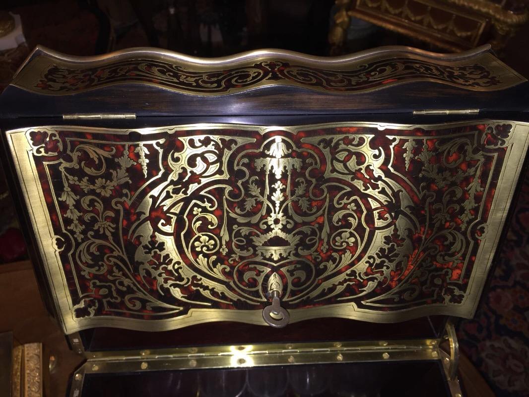 Cave de liquer boulle 