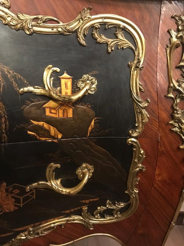 Commode signed l.excellent Paris 