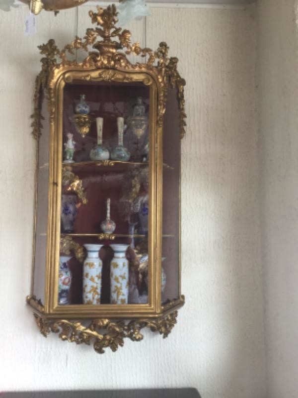 Guilded vitrine