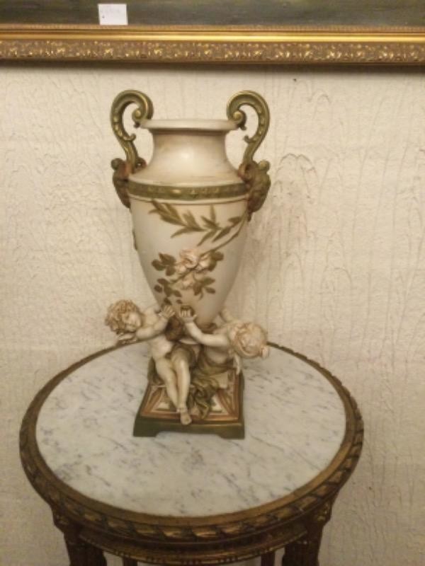Royal dux 