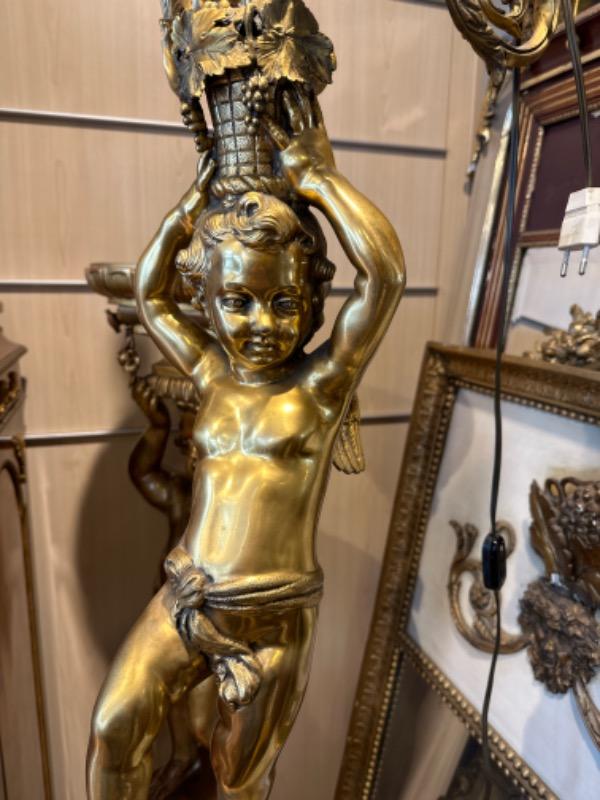 Onyx feet with bronze angel 