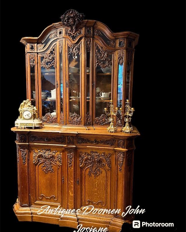 Vitrine cabinet style Liégeois Luiks 